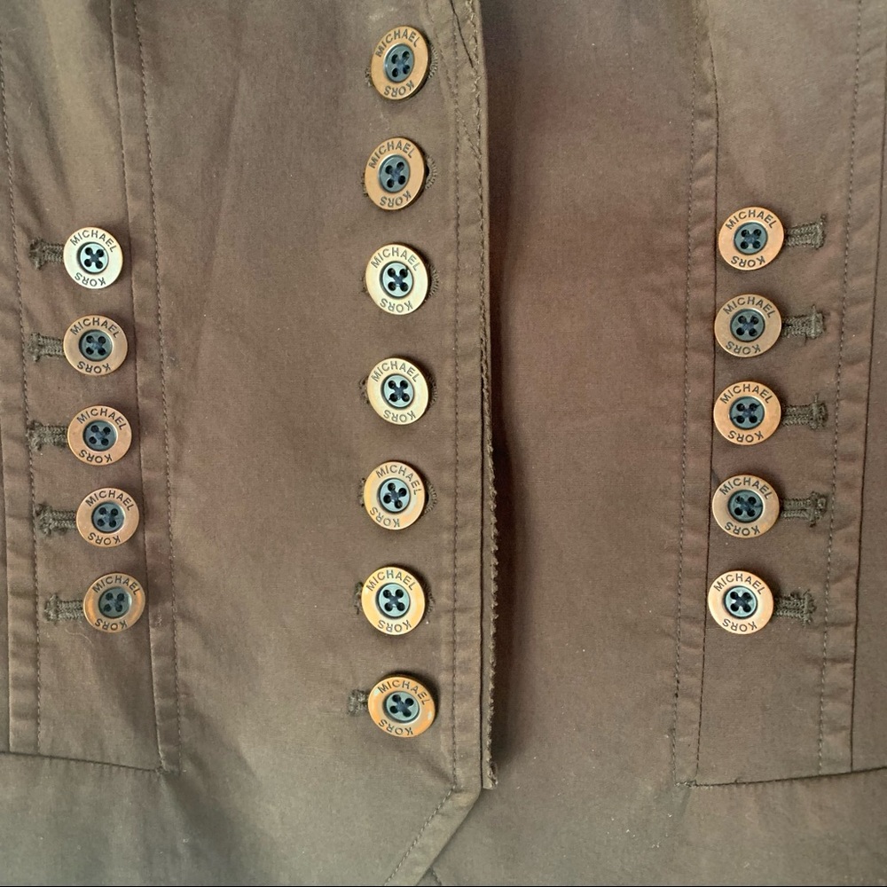 Vintage Michael Kors Brown Blazer with 3/4 sleeves & unique button detail Size 6 - Picture 7 of 11